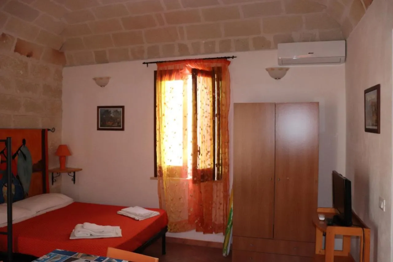 Guest house Room In House - Magical Holidays In A Dammuso In Favignana Nestled In A Pine Forest